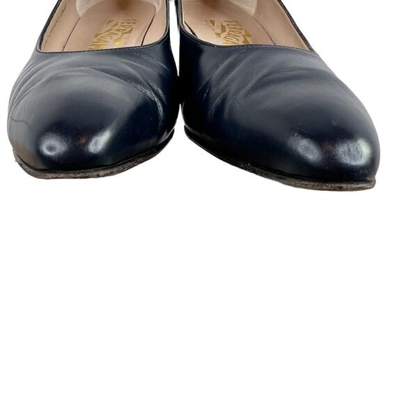 SALVATORE FERRAGAMO Vintage Black Leather Slip-on Pumps Size 8.5 AA = Narrow Fit - Picture 5 of 12